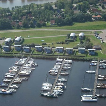 8 Pers House 'Capitein Theis' With Seaside In Front Of The Lauwersmeer Anjum Esterno foto