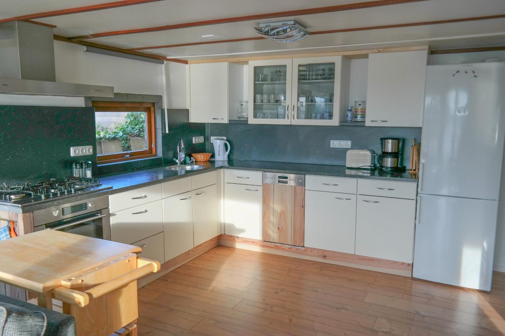 8 Pers House 'Capitein Theis' With Seaside In Front Of The Lauwersmeer Anjum Esterno foto